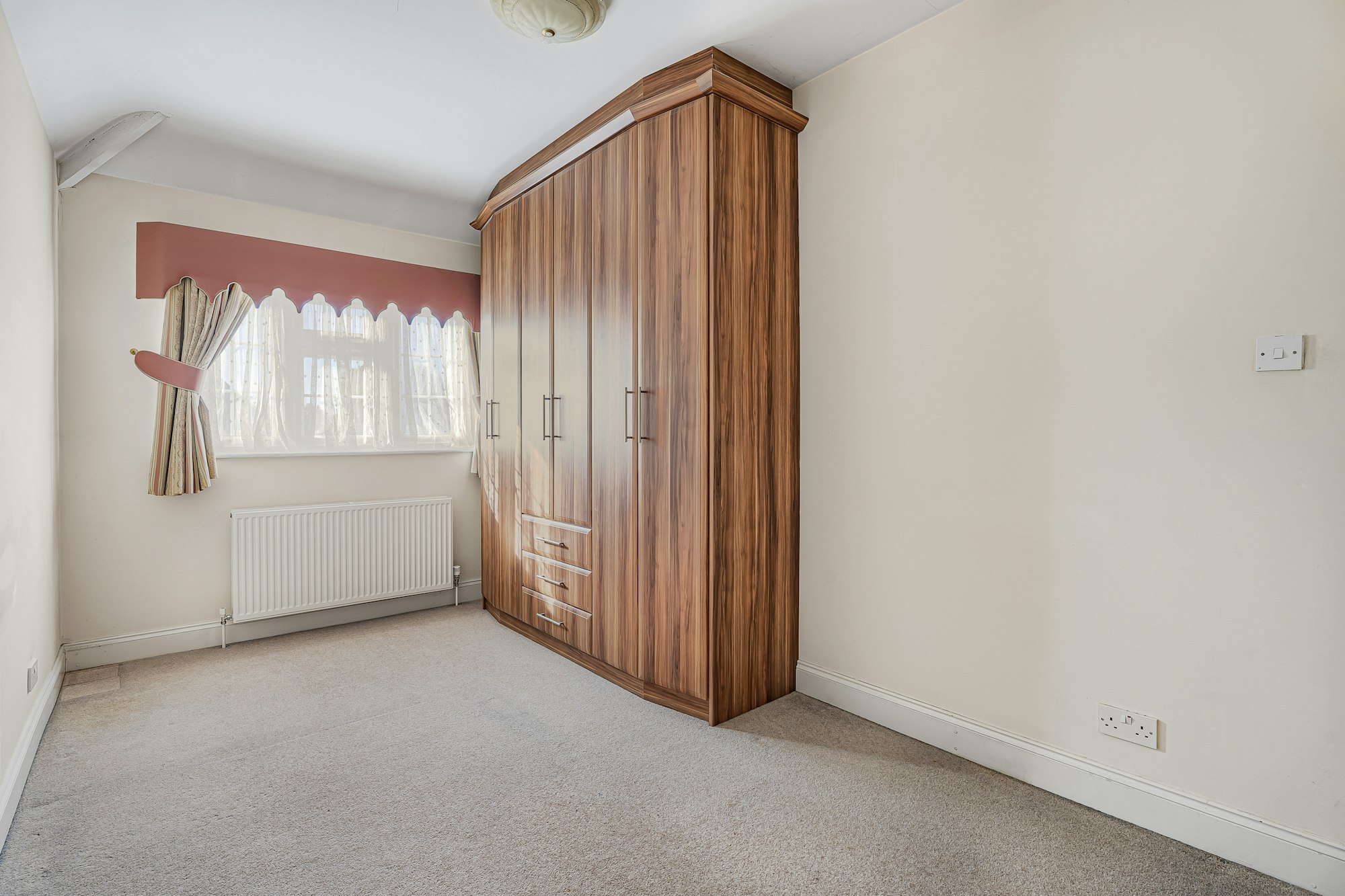 Mymms Drive, Brookmans Park, AL9 7AE | Ashtons